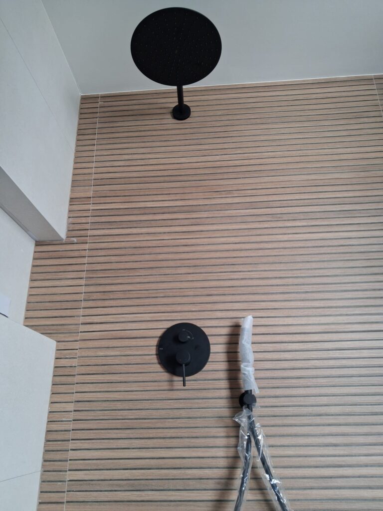 WhatsApp Image 2025-11-09 at 15.53.32 (1)