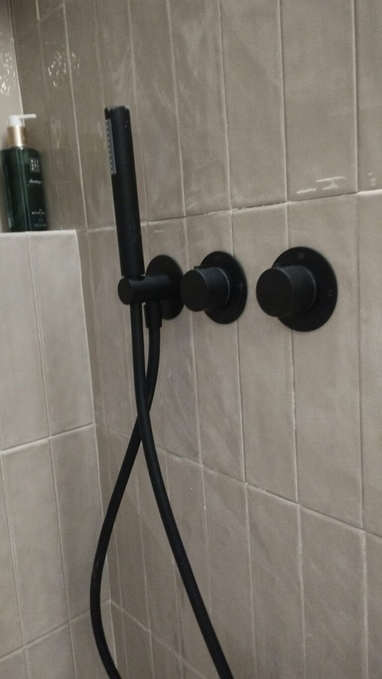 WhatsApp Image 2025-11-09 at 15.53.33 (1)